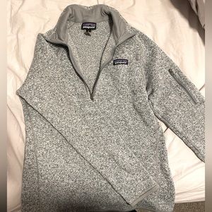 Women’s Patagonia fleece quarter zip